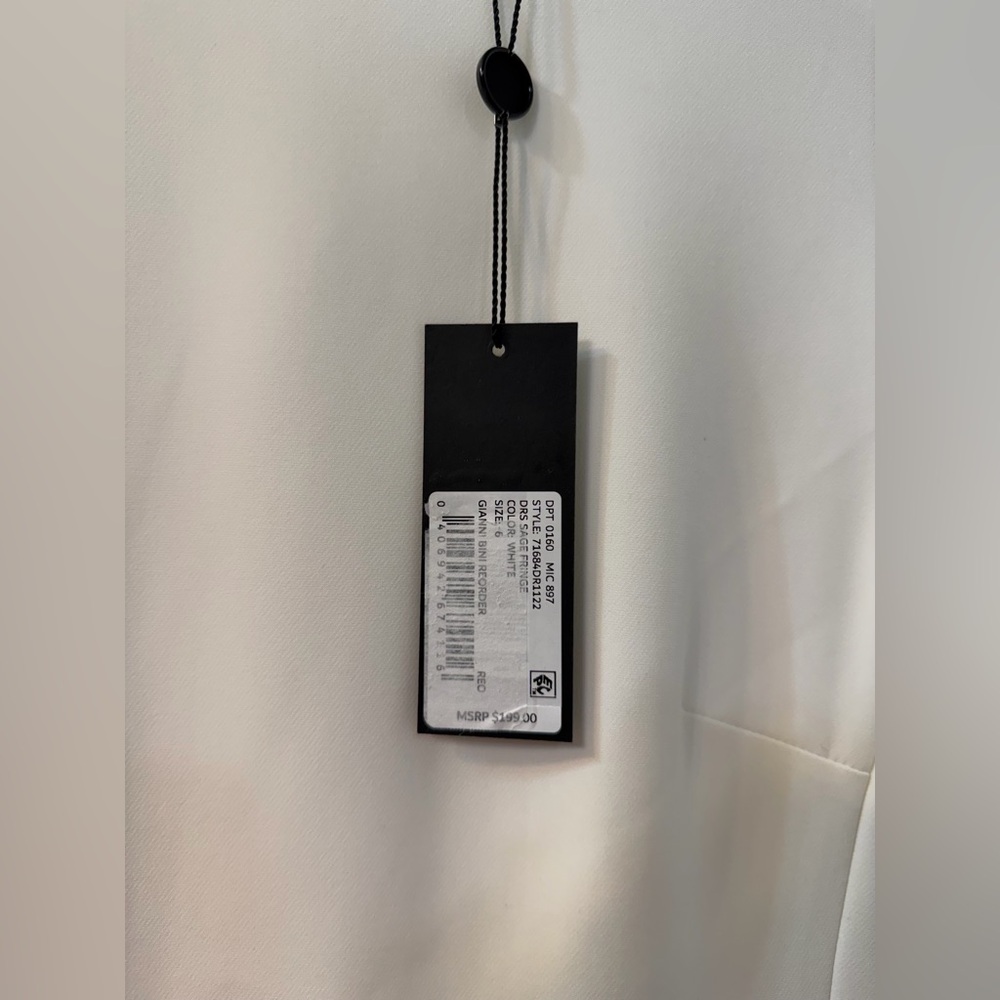 Gianni Bini Cream Dress with Black Accent - Picture 4 of 7